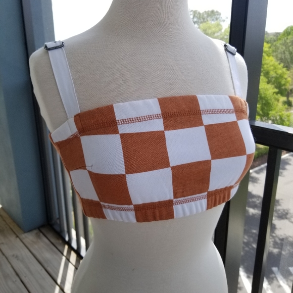Urban Outfitters Tops - 🔥SALE🔥NWOT Urban Outfitters Checker Crop Top